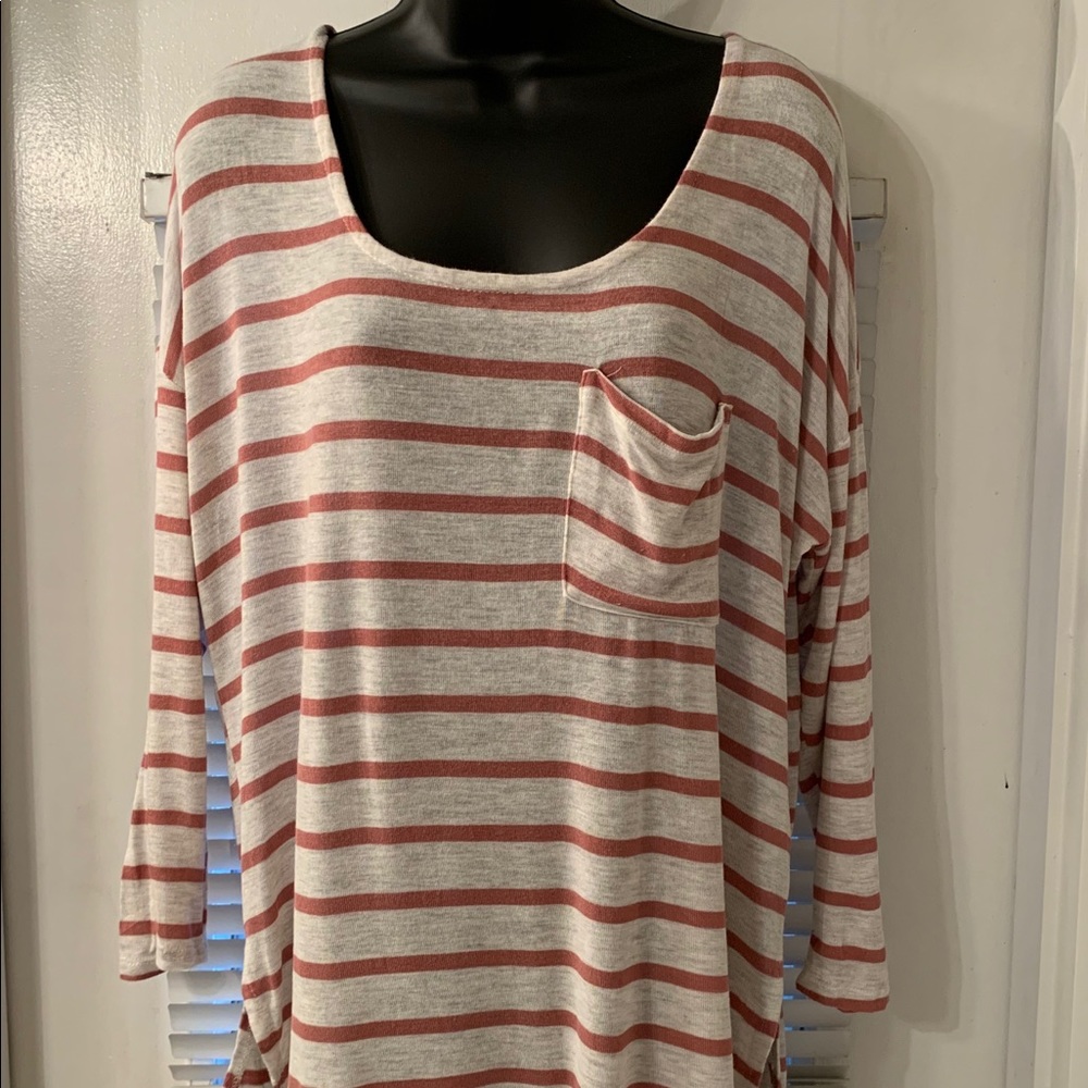 Long sleeve with pocket tee